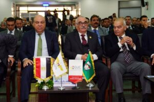 وزير الطيران