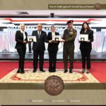 محافظ قنا يكرم فريق منظومة الشكاوى بعد تحقيق استجابة كاملة بنسبة 100%