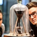 مناقشة بحث بورد في كلية طب المستنصرية حول اضطرابات الأكل والعوامل المرتبطة بها