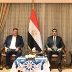 “حقوق قنا” تستقبل شهر رمضان بتعليق الزينة وسط أجواء من البهجة