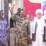 حركة الملاحة بالقناة منتظمة… وتدابير للتعامل مع سوء الأحوال الجوية