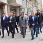 محافظ السويس يناقش مع نواب البرلمان والخبراء تطوير الخدمات والبنية التحتية بالمحافظة