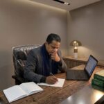 أيمن العشري : رسائل مطمئنة إقتصاديا ومجتمعيا لمؤتمر رئيس مجلس الوزراء.. وتحافظ علي إستقرار السوق . 