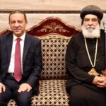 محافظ الفيوم يشارك الأطفال والمسنين فرحتهم بعيد القيامة المجيد