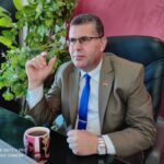 وكيل تعليم قنا يشهد تسليم عدد ٥٥ شهادة معتمدة في مادة البرمجة والذكاء الاصطناعي للصف الاول الثانوي