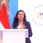 أفواه حجرية تبتلع البشر ببطء