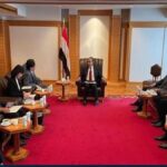 محافظ بورسعيد يوجه يتابع أعمال التشجير وتحسين الصورة البصرية