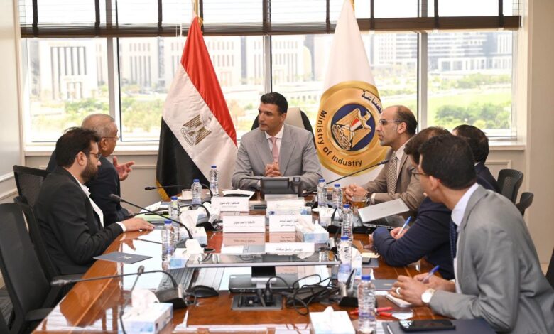 وزير الصناعة